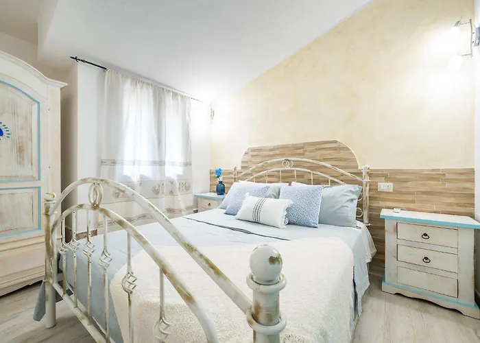 Sardegna Host Rei Vista Mare Willa *
